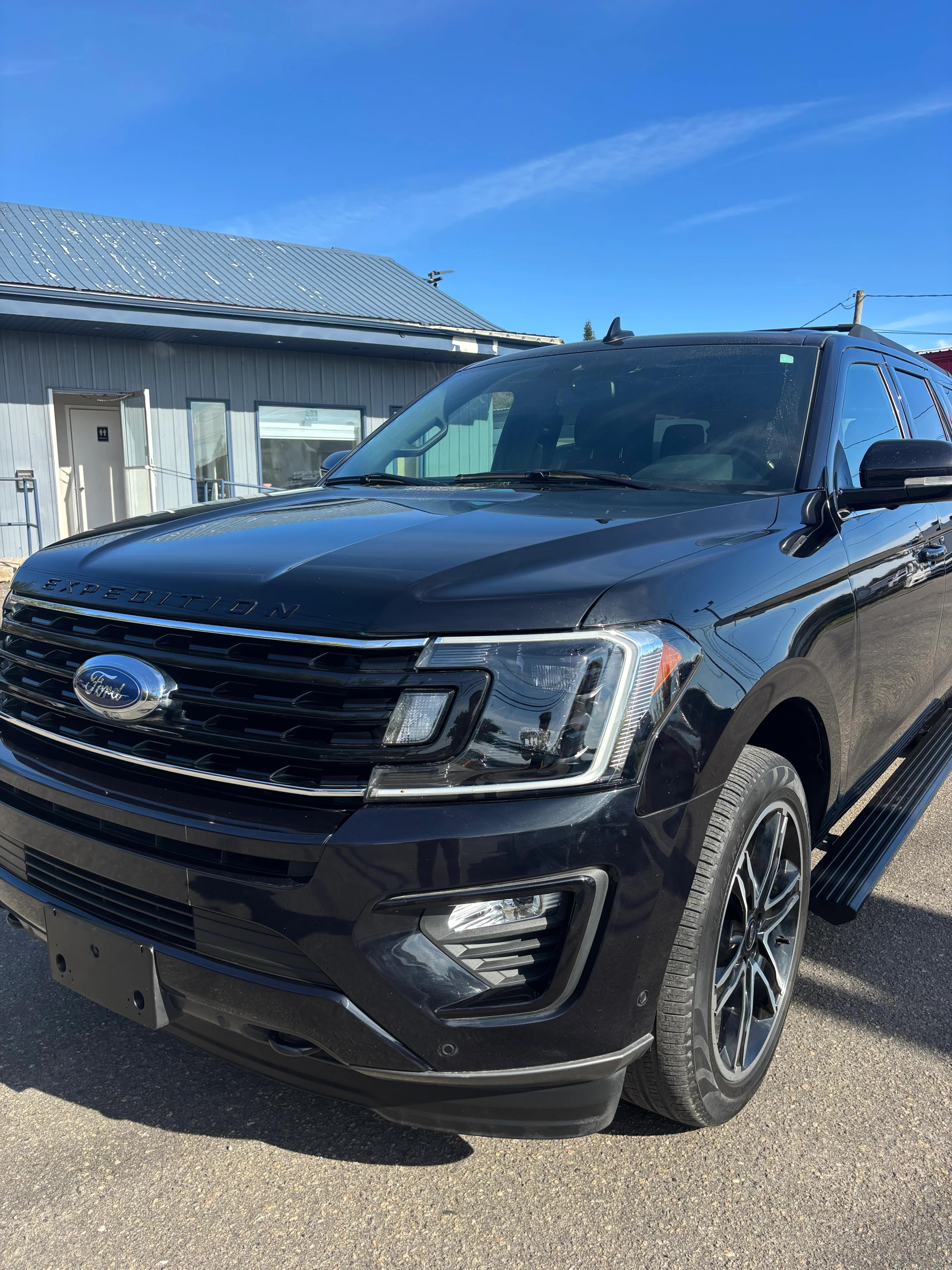 Ford Expedition 2021 - Image 1