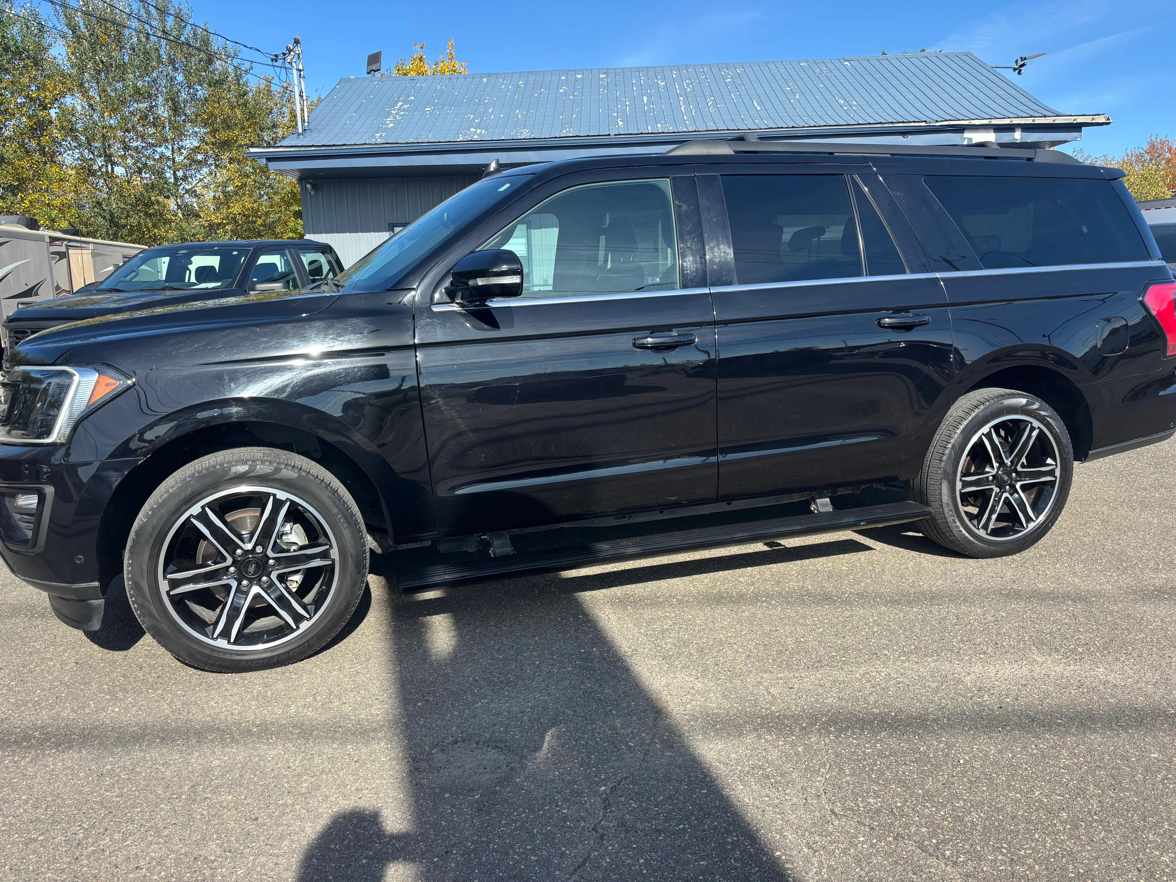 Ford Expedition 2021 - Image 3