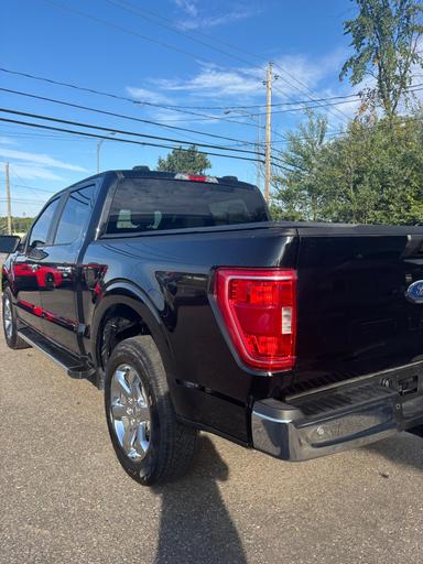 Ford F-150 2023 - Thumbnail 4