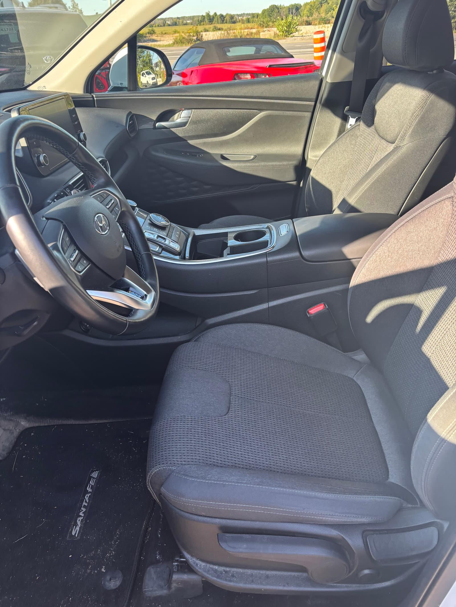 Hyundai Santa Fe 2022 - Image 7