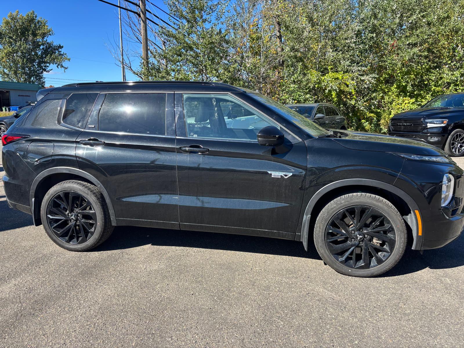 Mitsubishi Outlander PHEV 2024 - Image 8