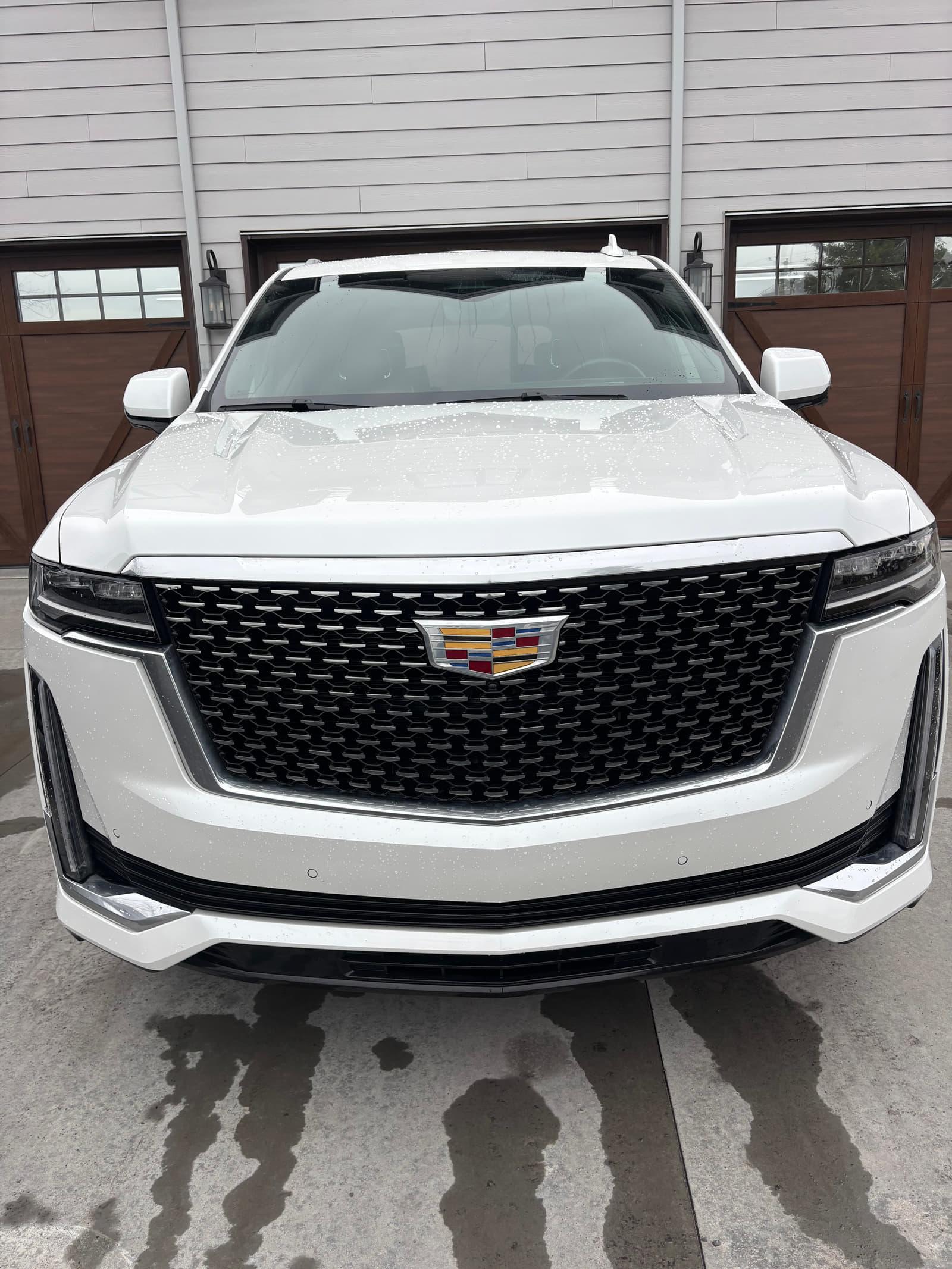 Cadillac Escalade 2023 - Image 1