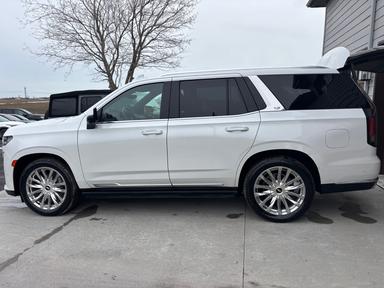 Cadillac Escalade 2023 - Thumbnail 2