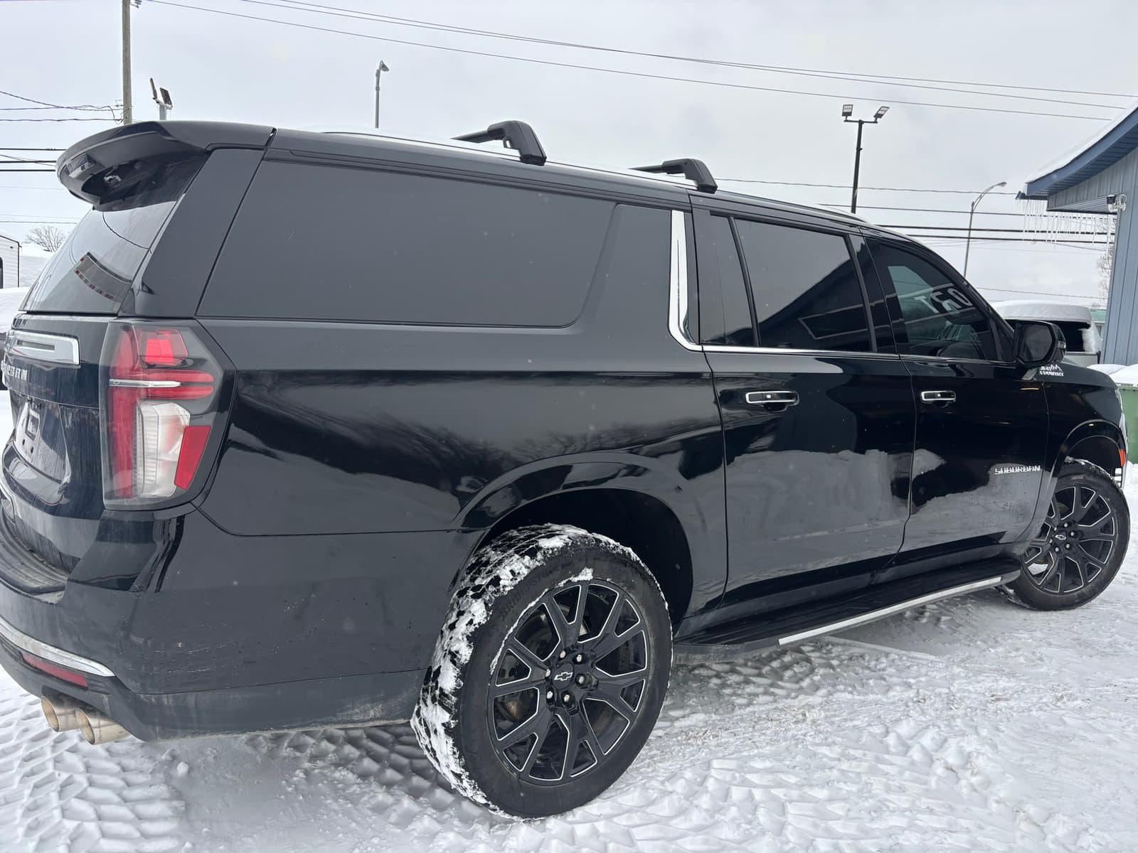 Chevrolet Suburban 2023 - Image 6
