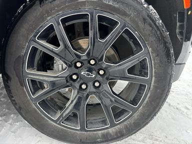 Chevrolet Suburban 2023 - Thumbnail 8