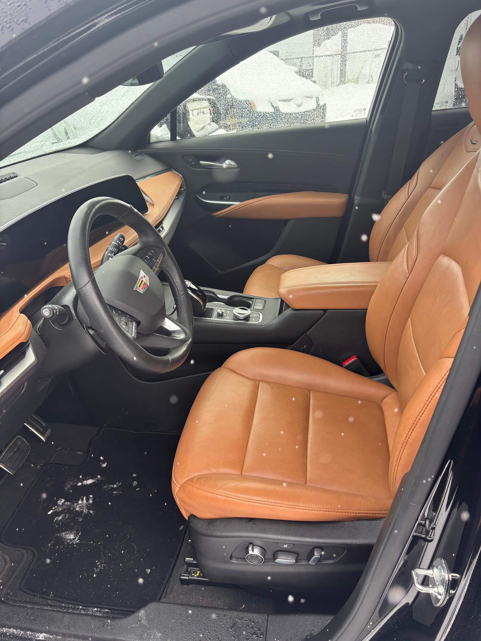 Cadillac XT4 2024 - Image 9