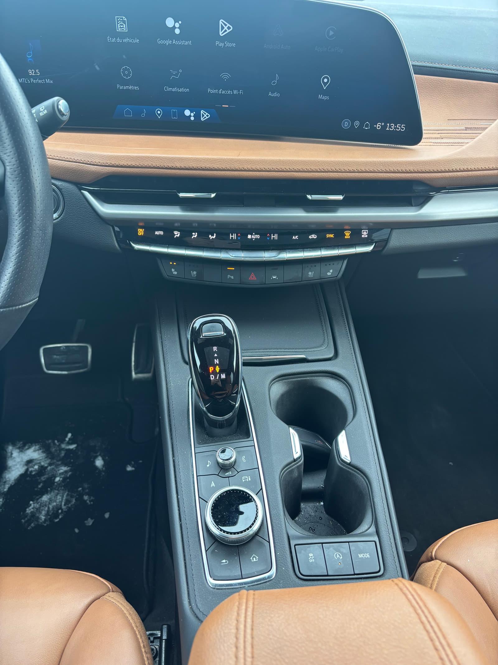 Cadillac XT4 2024 - Image 10