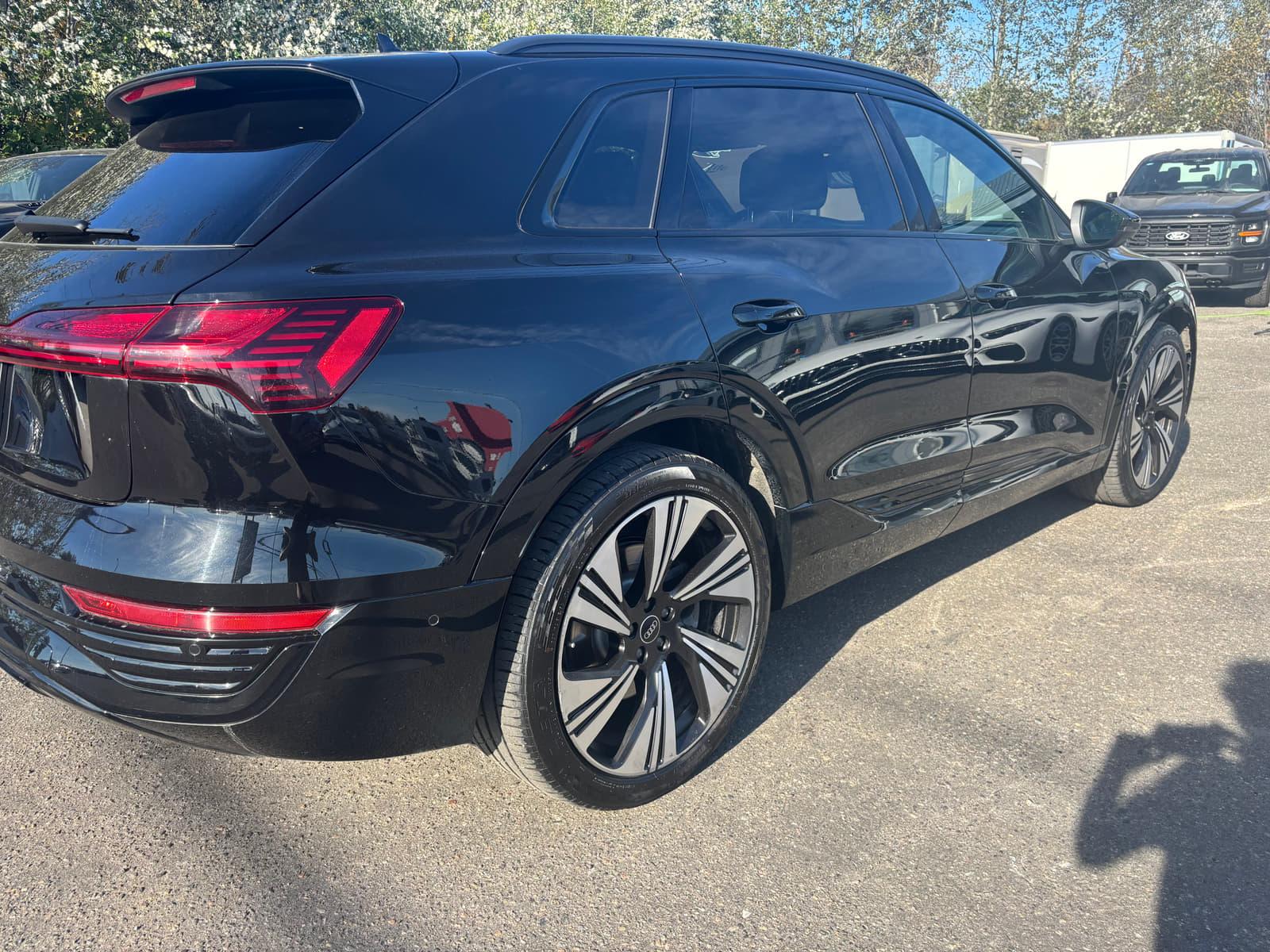 Audi Q8 e-tron 2024 - Image 7