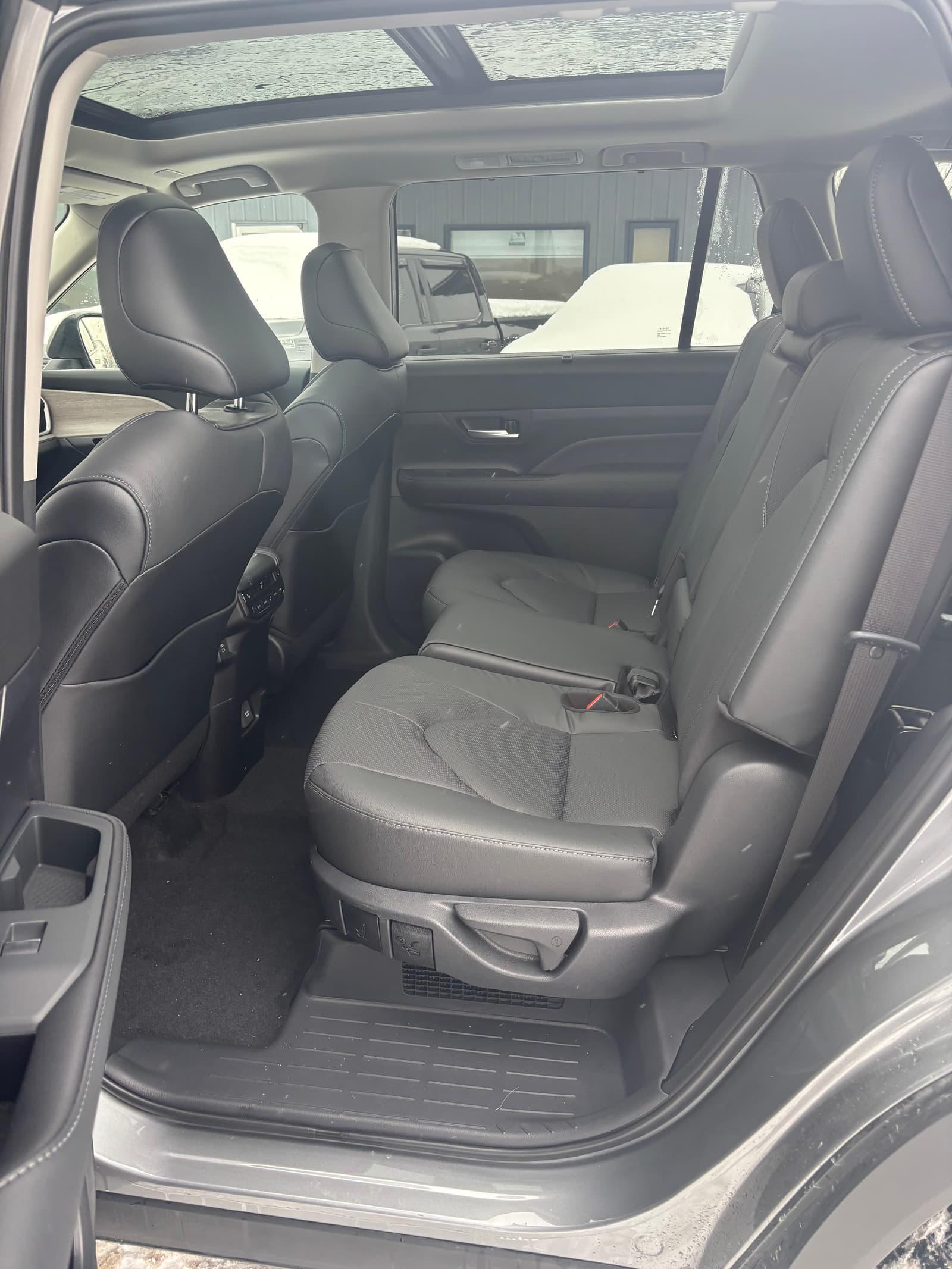 Toyota Grand Highlander Hybrid 2026 - Image 10