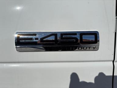 Ford E-450 Cutaway 2025 - Thumbnail 3