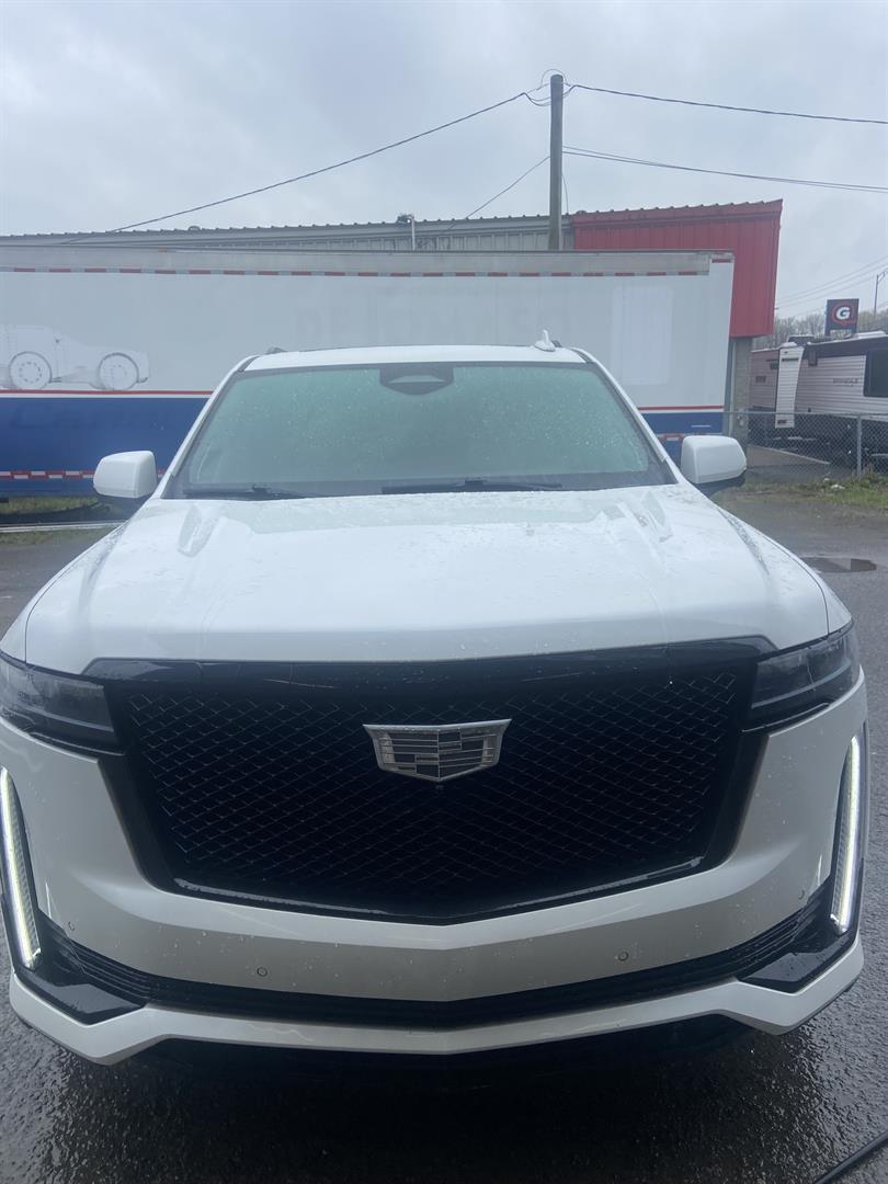 Cadillac Escalade 2021 - Image 2