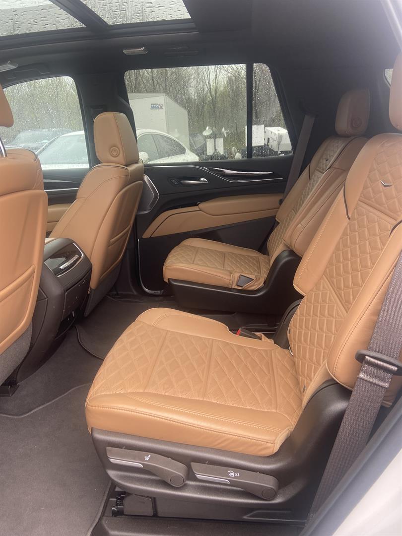 Cadillac Escalade 2021 - Image 11