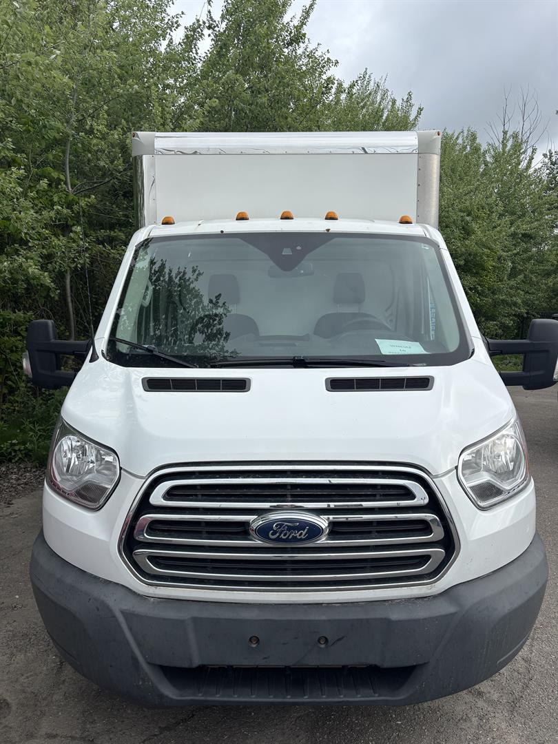 Ford Transit Cutaway 2018 - Image 2