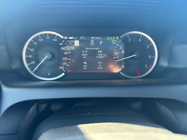 Land Rover Discovery Sport 2023 - Thumbnail 10