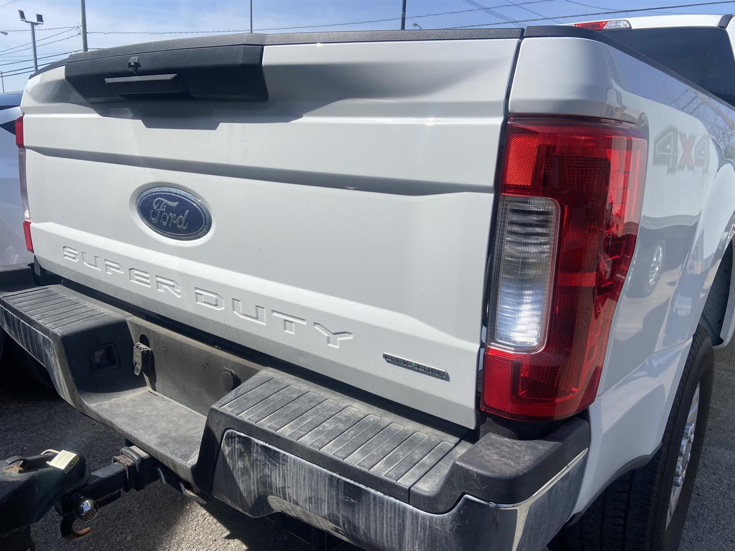 Ford Super Duty F-250 SRW 2019 - Image 3