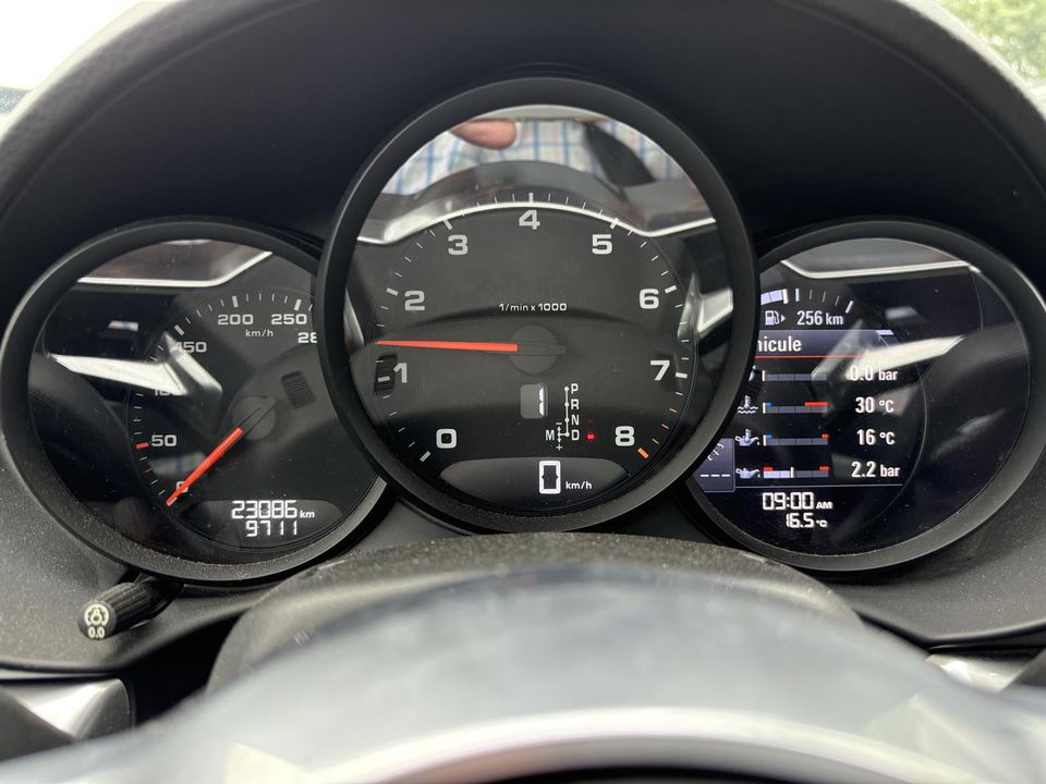 Porsche 718 Boxster 2017 - Image 10