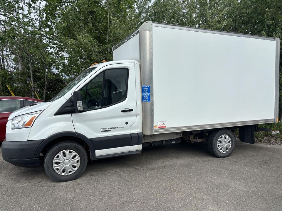Ford Transit Cutaway 2018 - Image 4