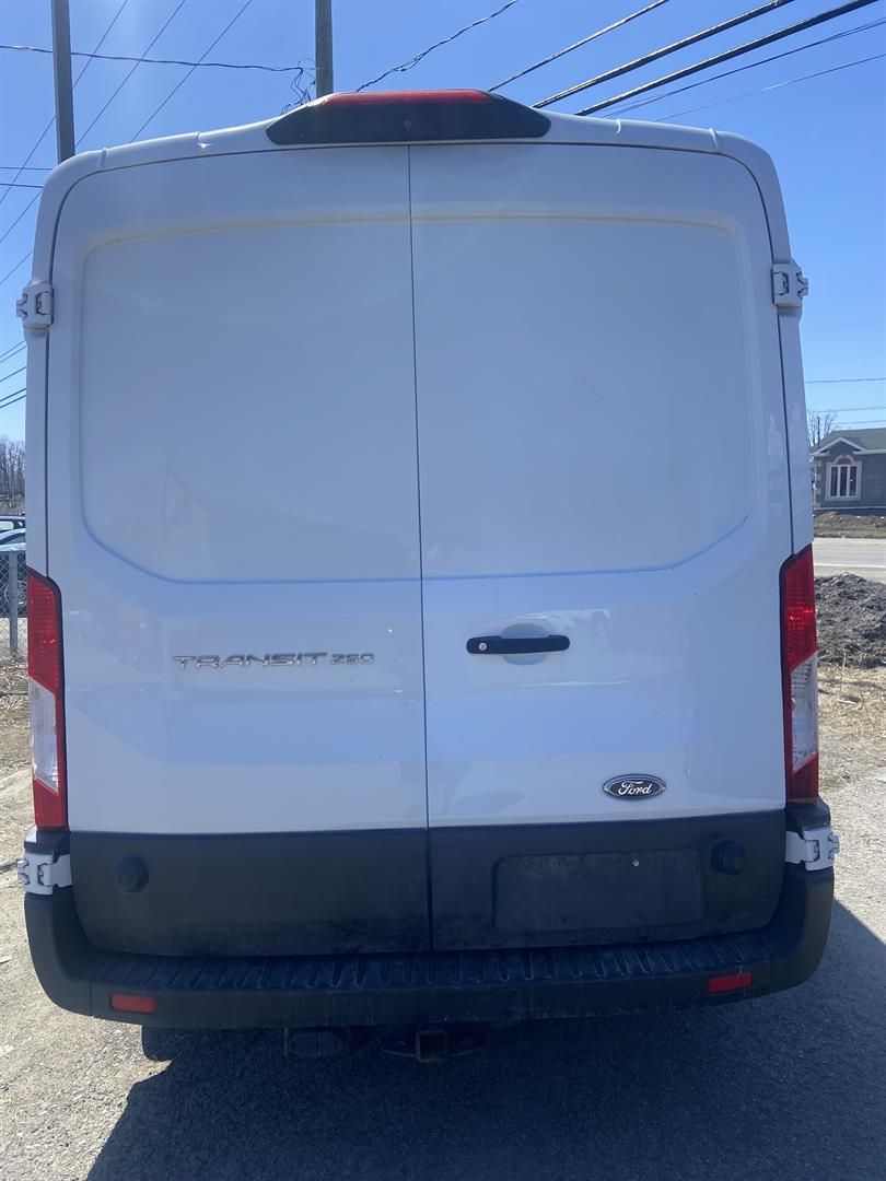 Ford Transit Cargo Van 2020 - Thumbnail 5